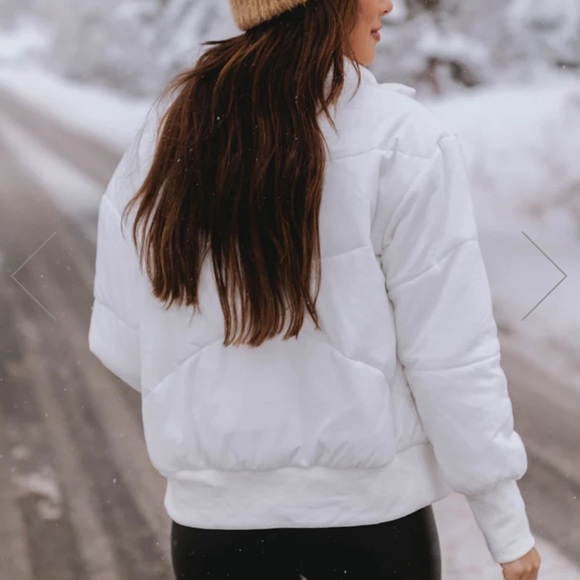 Perfect Storm White Bomber Jacket Pink Lily - Picture 2 of 4